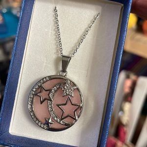 White crystal rose quart 18 inch necklace